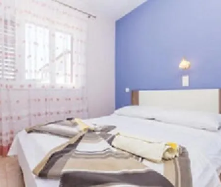 Adriatic A2-a6, Rab Кампор