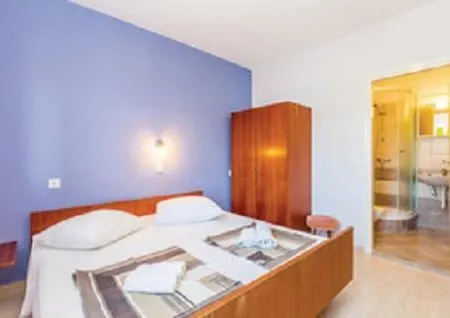 Adriatic A2-a6, Rab * Kampor